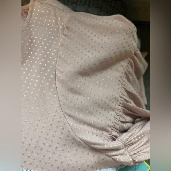 CeCe Blouse - NWT - Ruffle Sleeves - XL - Picture 15 of 16